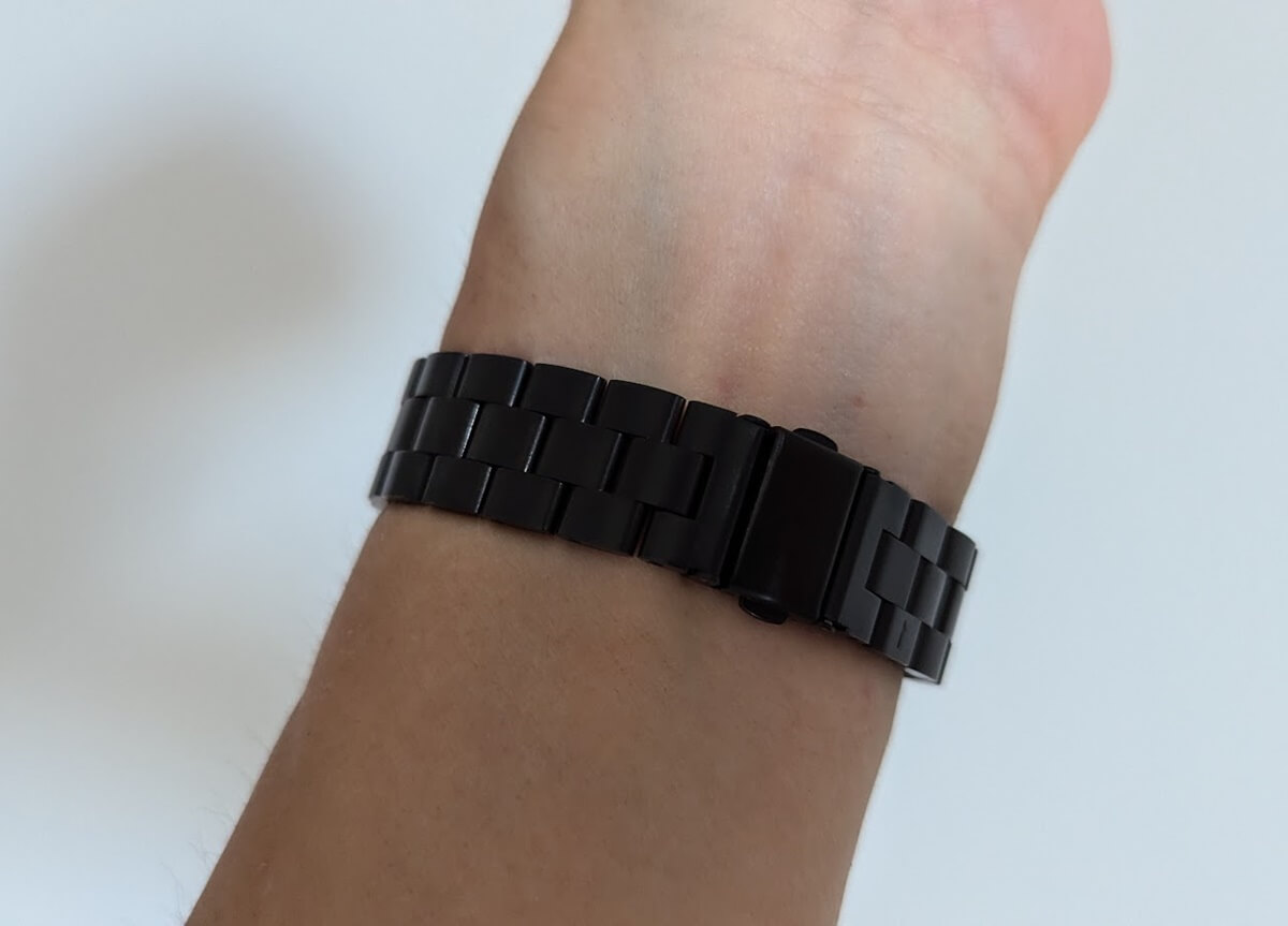 [SeGinn] バンド Xiaomi Mi Band 8/Xiaomi Smart Band 8 対応 交換バンド ステンレス製 サイズ調節可能 調整工具付き ストラップ ビジネス風 肌にやさしい メンズ＆レディース用 交換ベルト 替えベルト コンパチブル Xiaomi Smart Band 8 用