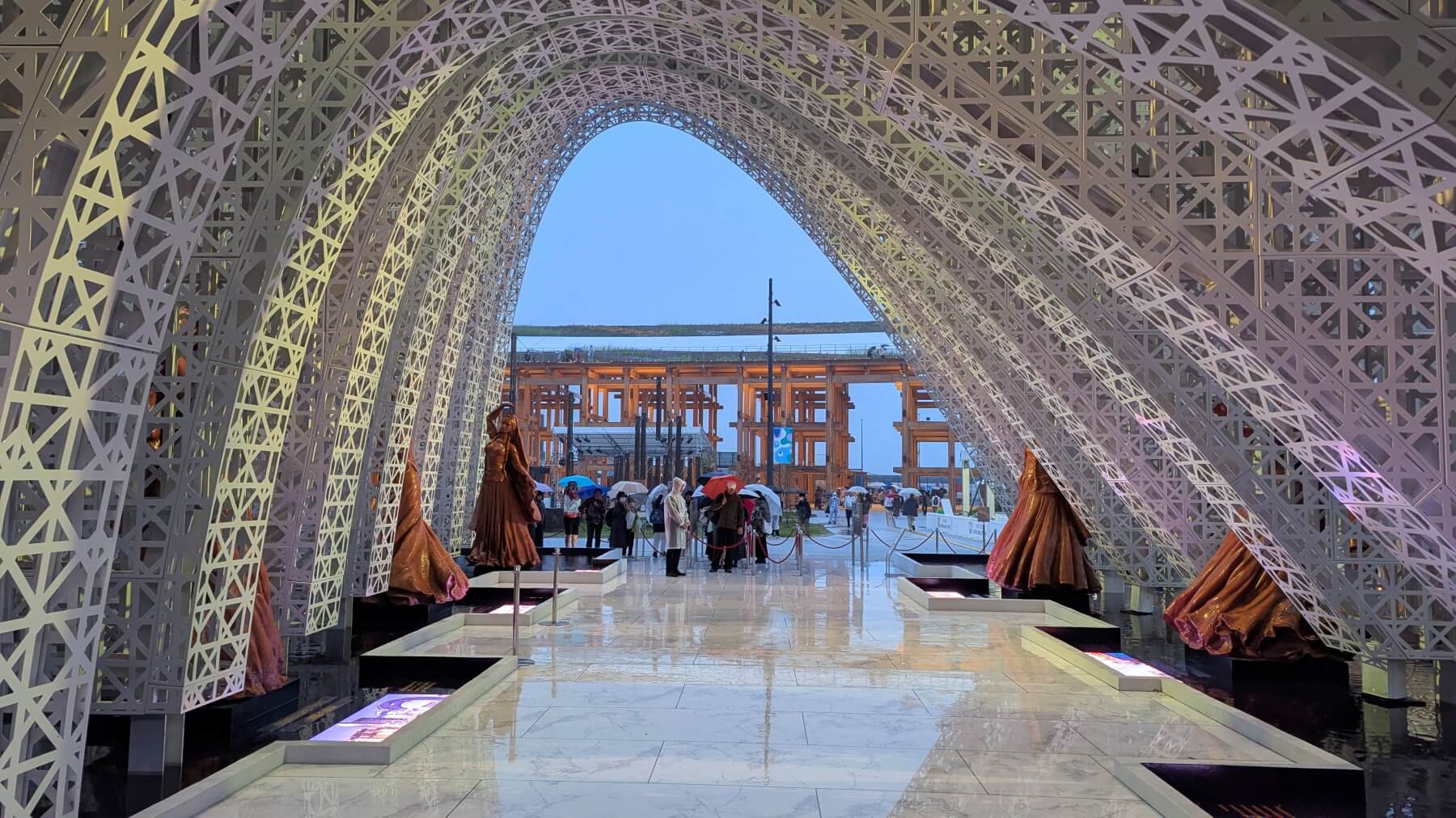 関西万博開幕日