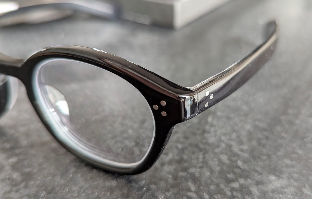 ゾフ・存在感のあるウェリントンフレーム