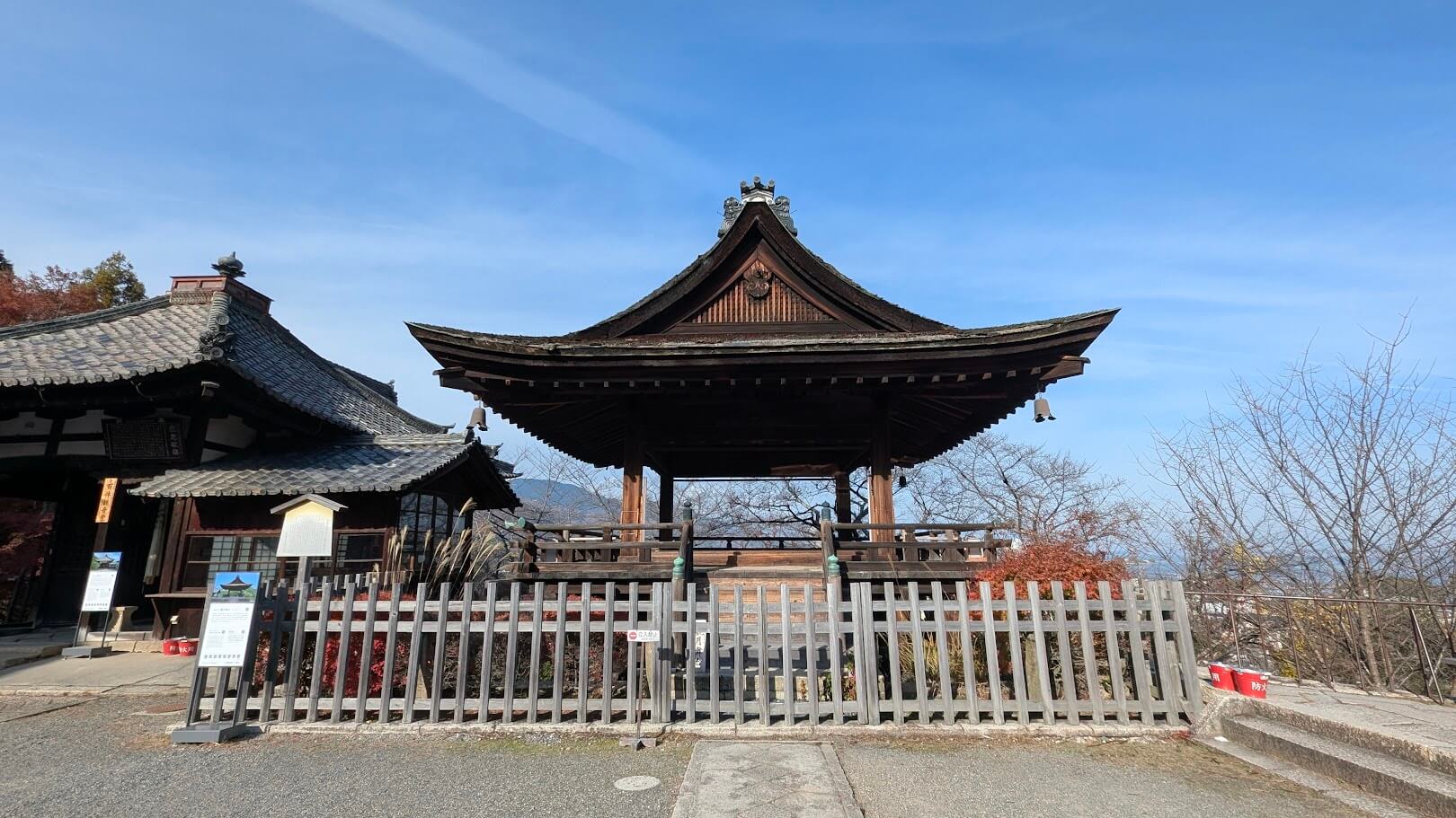 三井寺・観音堂方面