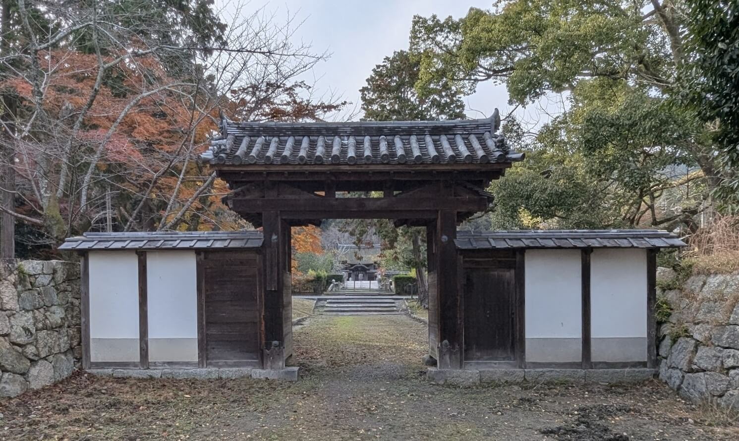 三井寺・護法社