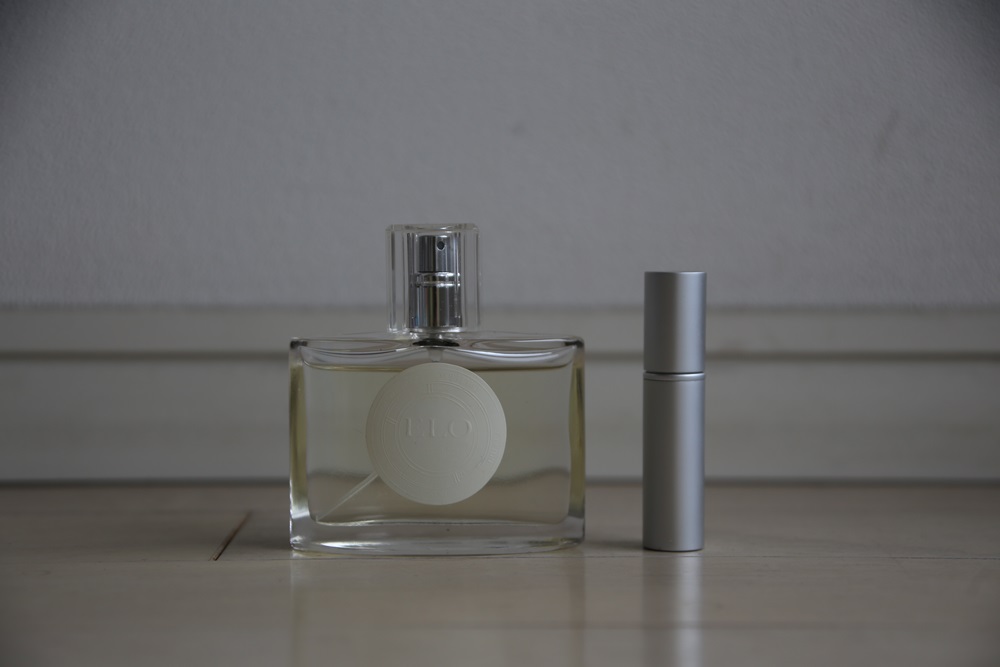 AKM_ELO　香水