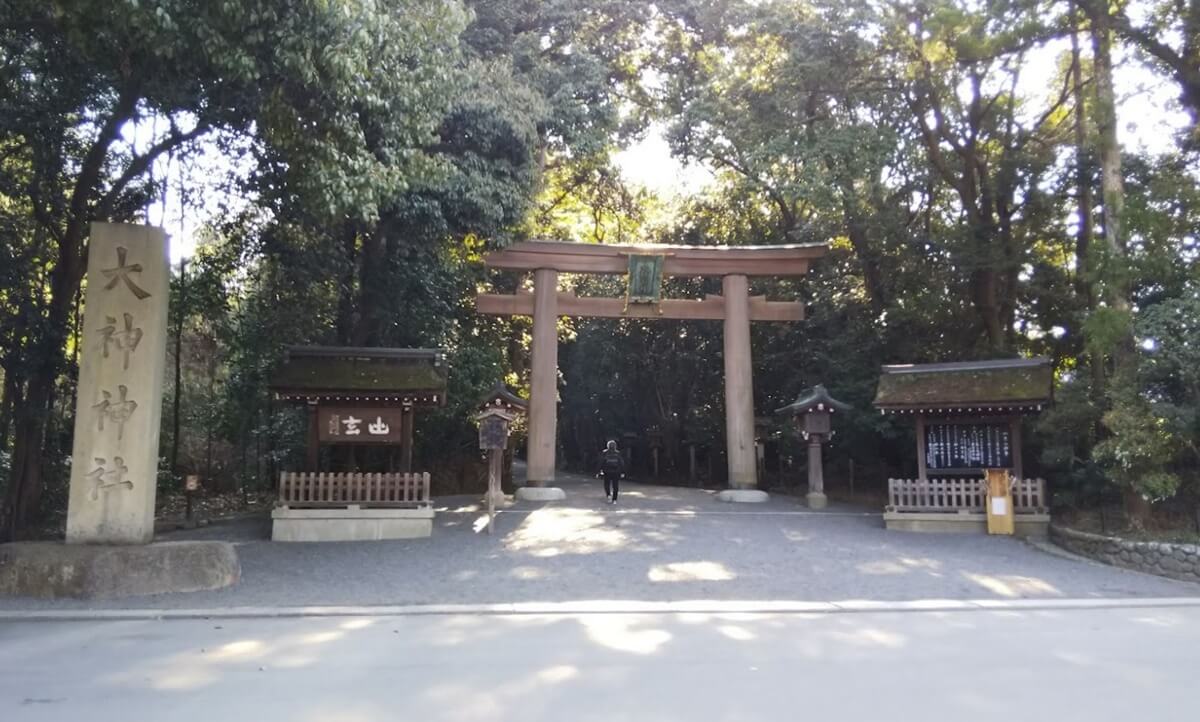 三輪山　大神神社　