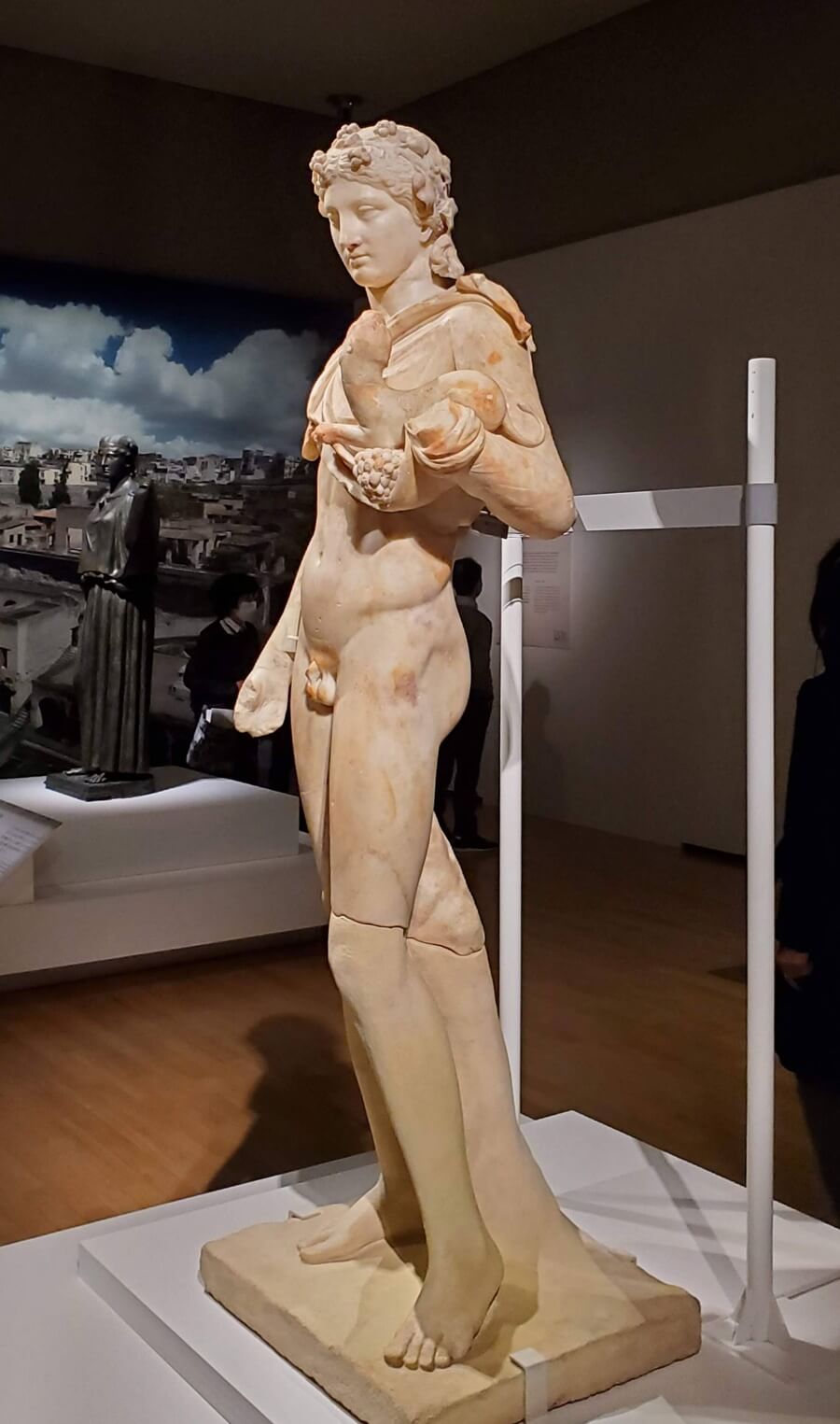 豹を抱くディオニュソス　東京国立博物館　ポンペイ展
